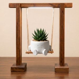 Swing Planter with Grow Light